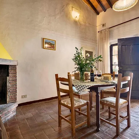 Agriturismo Tenuta Di Mensanello Colle di Val d'Elsa Room photo