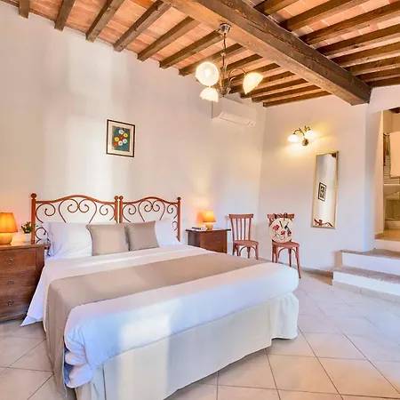 Agriturismo Tenuta Di Mensanello Colle di Val d'Elsa Room photo